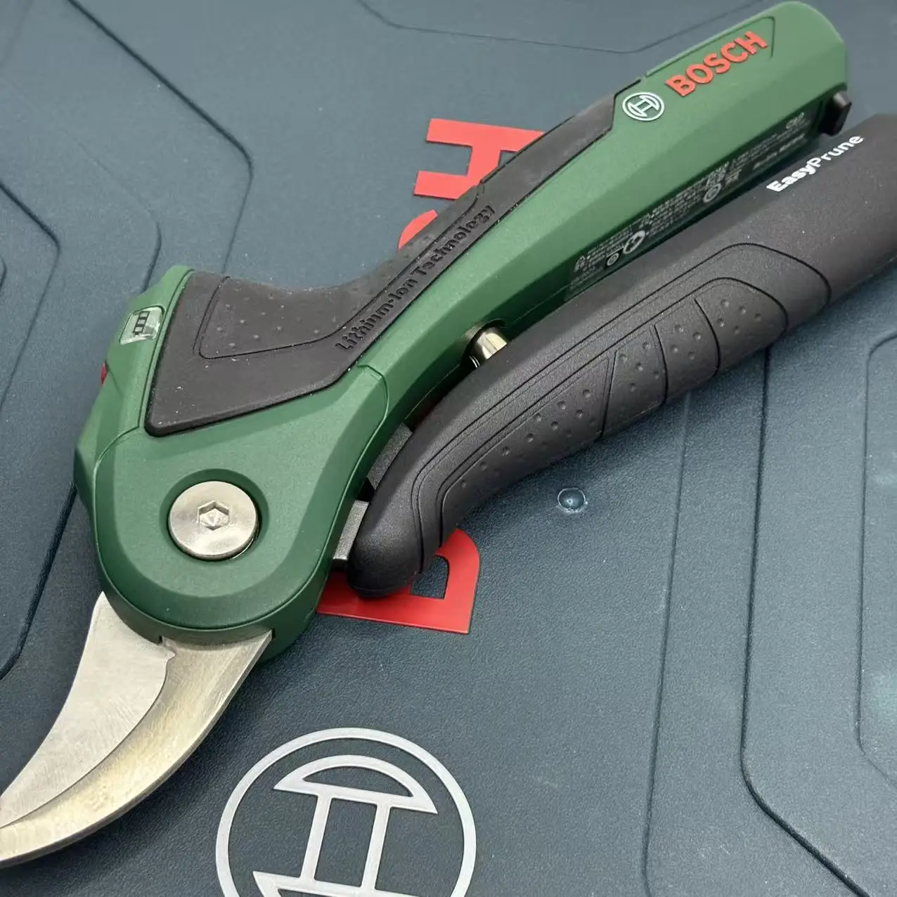 Bosch 3.6V Cordless Smart Prun - đánh giá và giá Pruning Shears